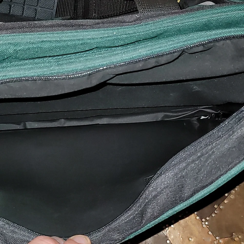 Vintage. Like-new BUM EQUIPMENT. Shoulder Bag.
